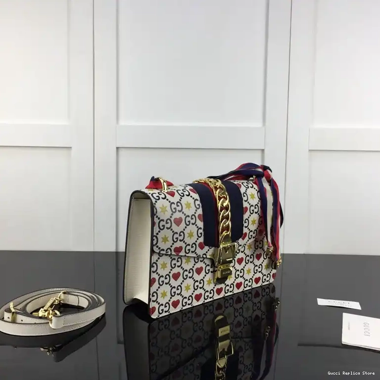 REP 2210YA0074 Bag Gucci 0504